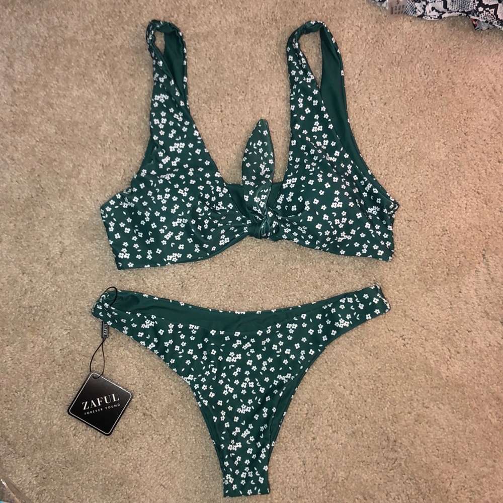 NWT Zaful Swimsuit Size M